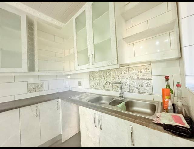 3 BEDROOM HOUSE FOR SALE IN VANDERBIJLPARK SE 2